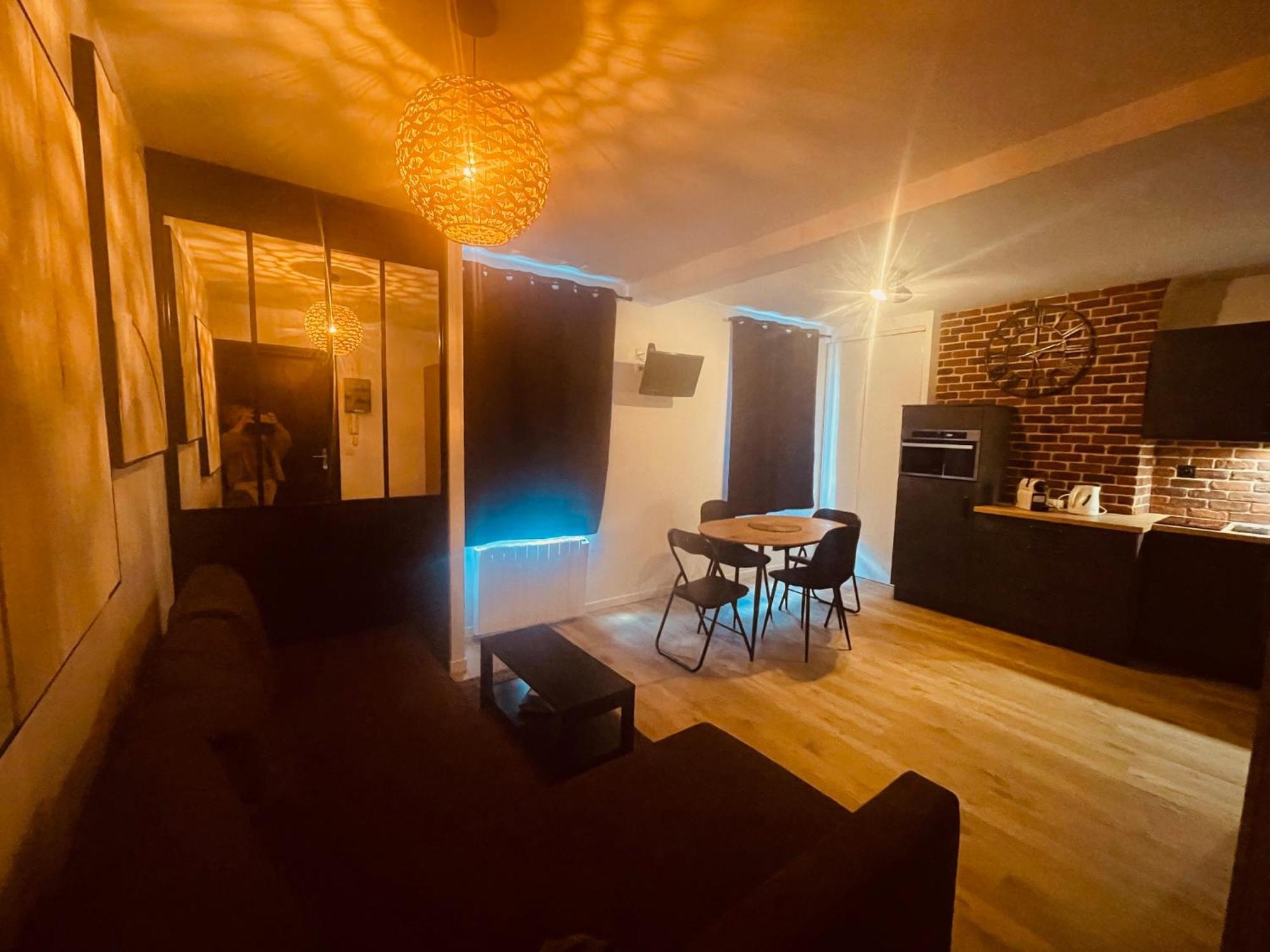 Belle Etape Honfleuraise Apartamento Exterior foto